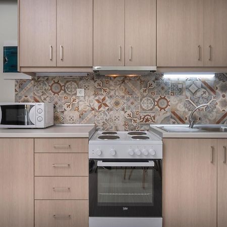 Sea Breeze Apartments Колімварі Екстер'єр фото
