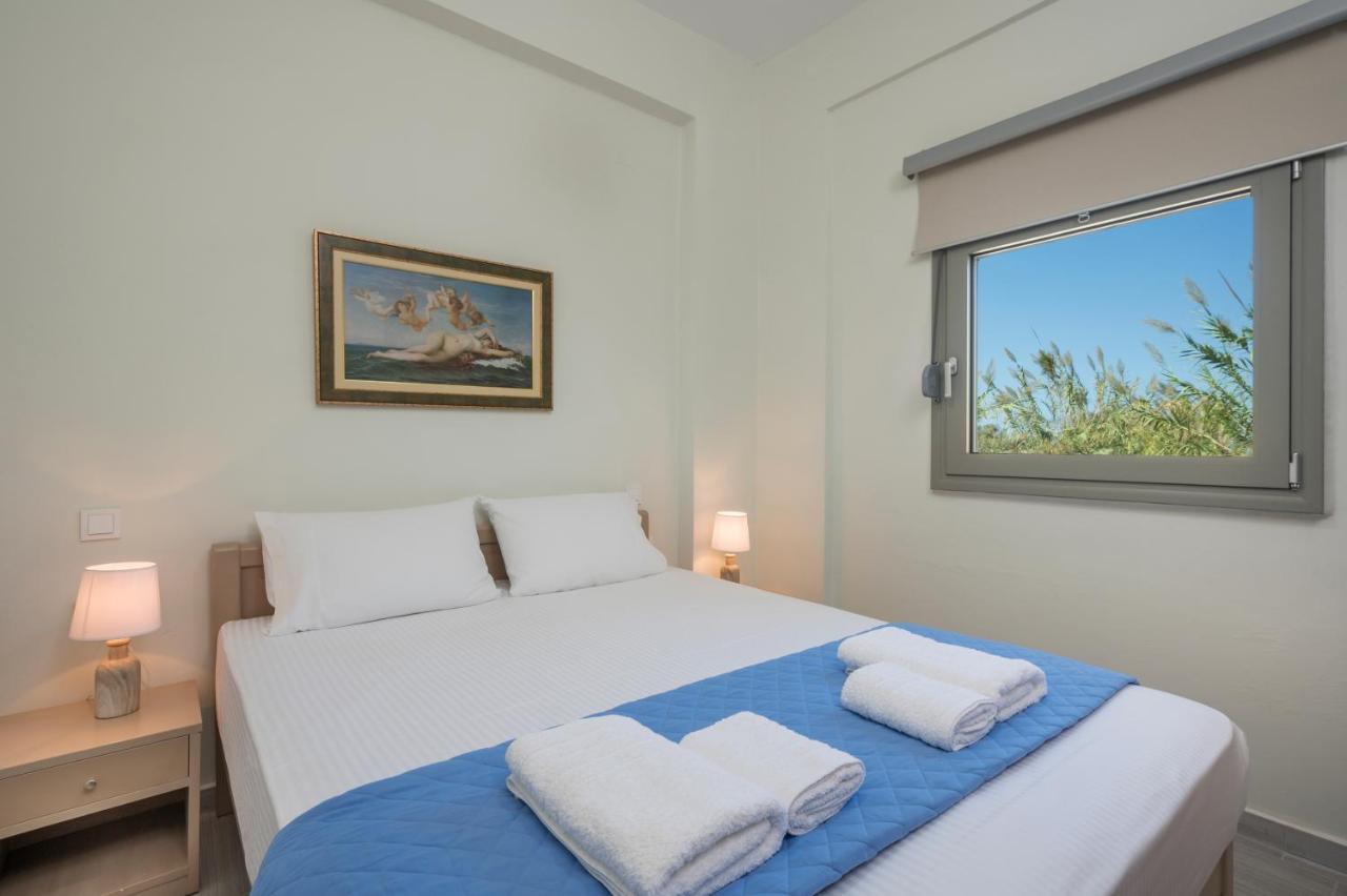 Sea Breeze Apartments Колімварі Екстер'єр фото