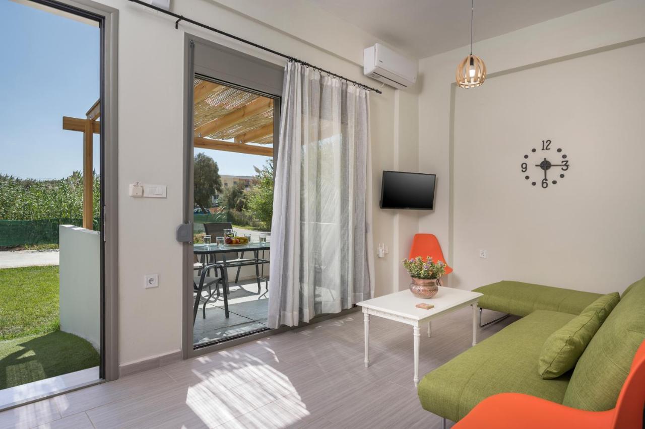 Sea Breeze Apartments Колімварі Екстер'єр фото